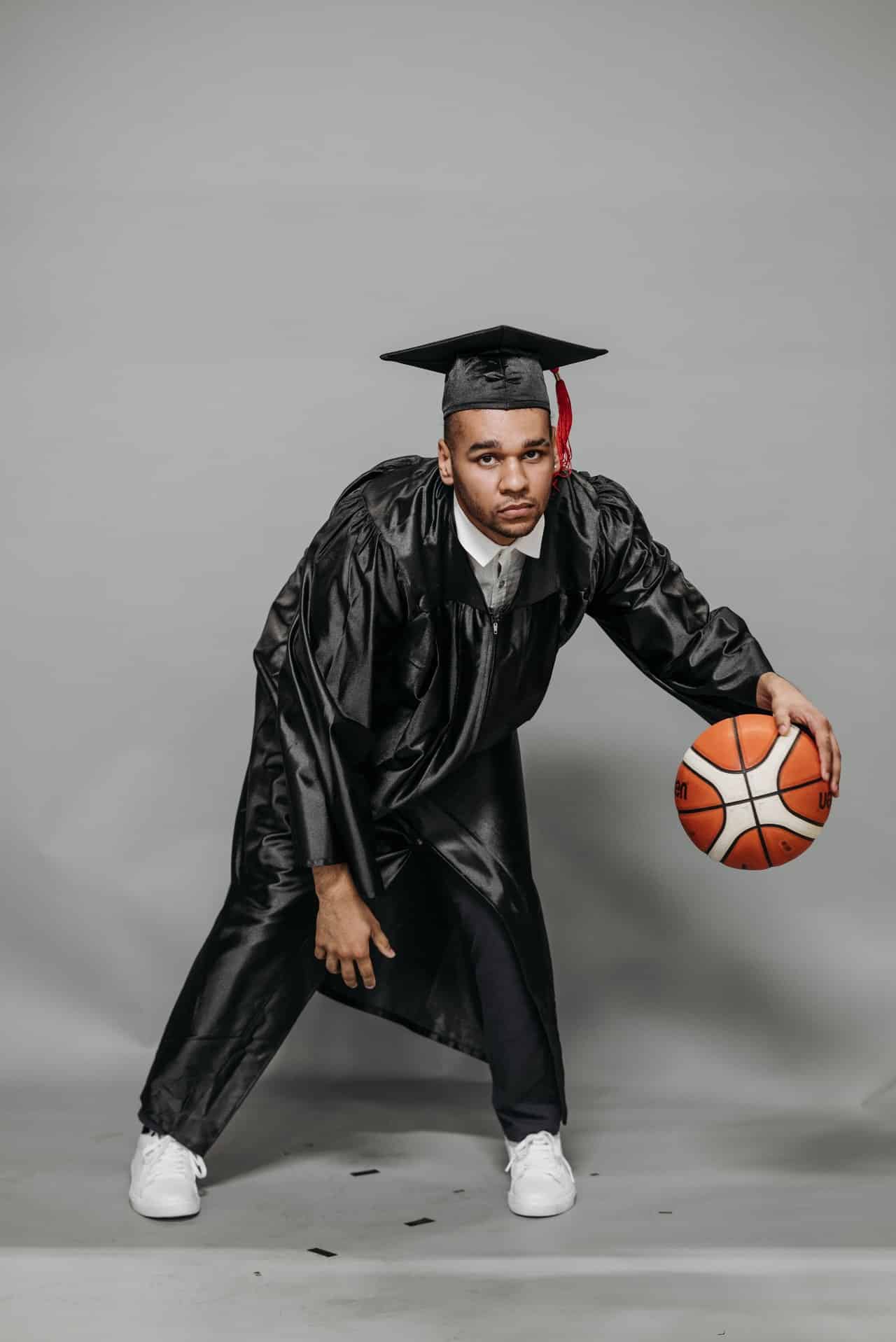 Guys Senior Graduation Portraits Style Guide - Laura Leigh Images