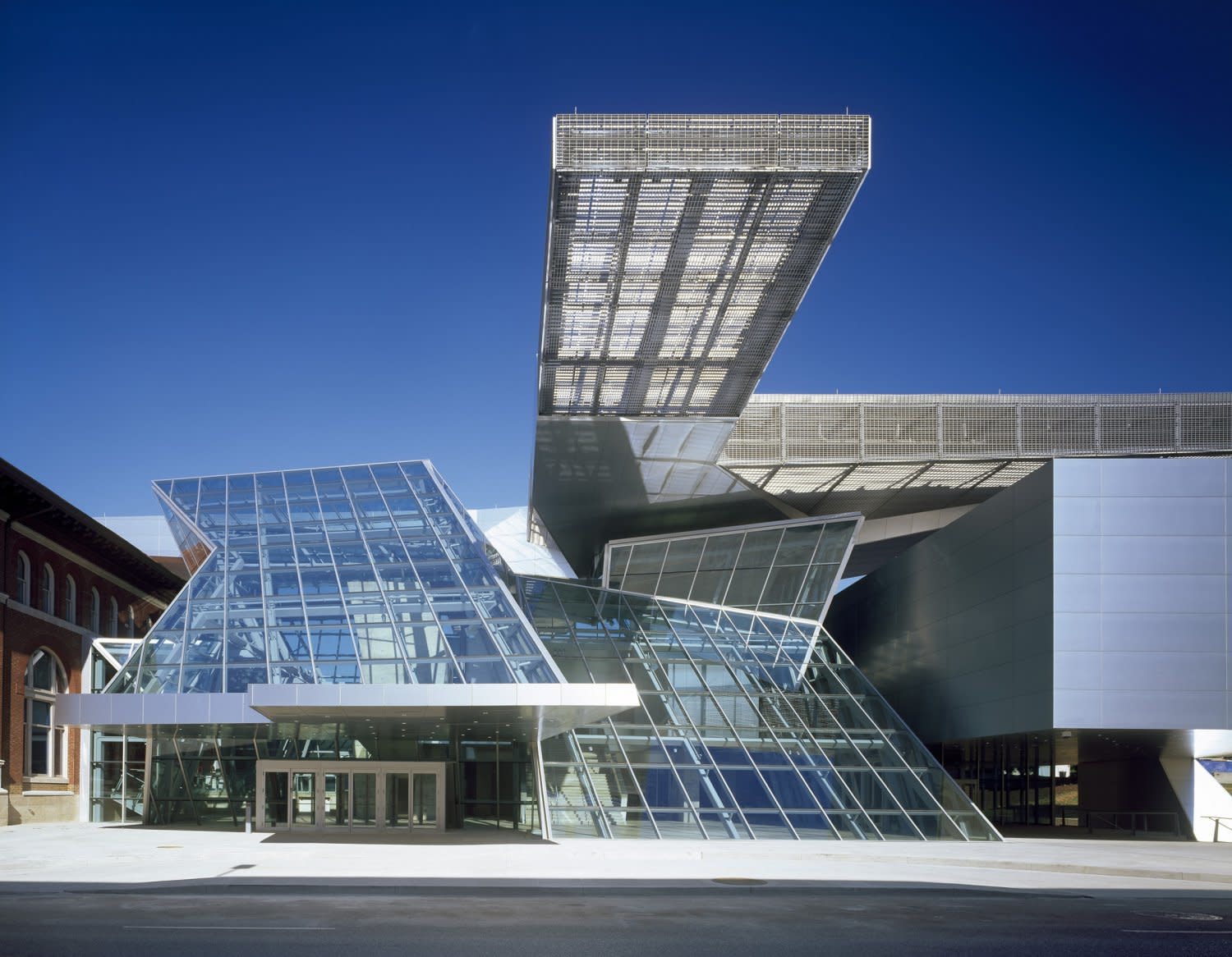 modern art gallery building